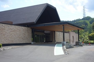 tokyoitsukaichi-clubhouse.JPG